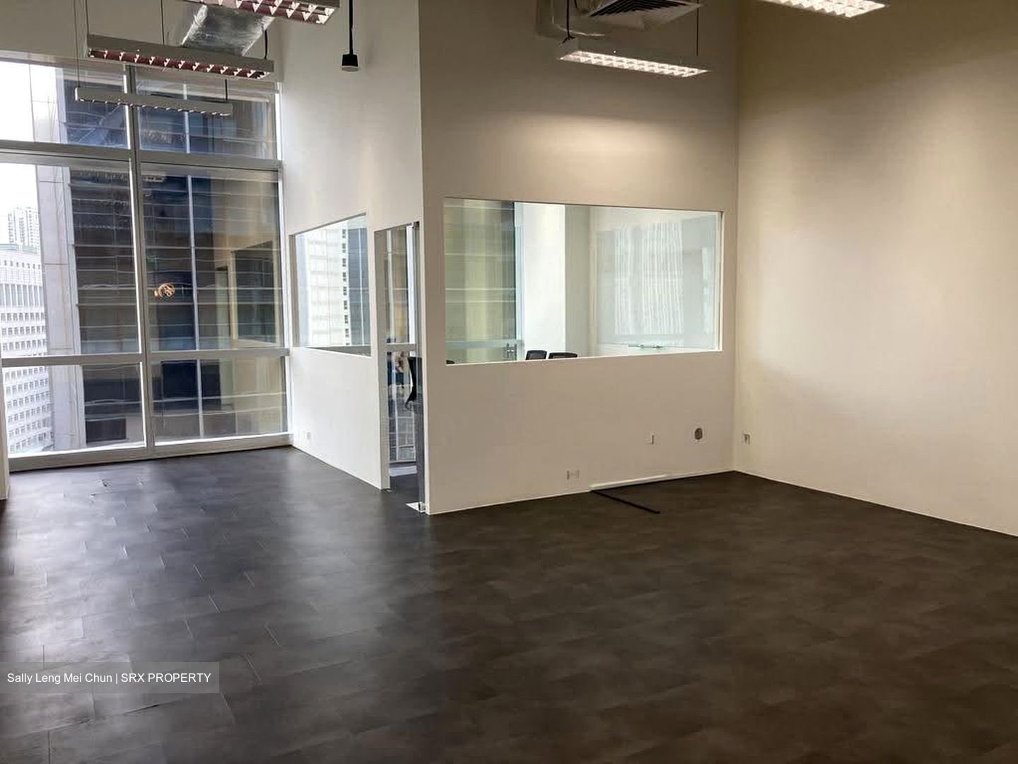 Sbf Center (D1), Office #608644761